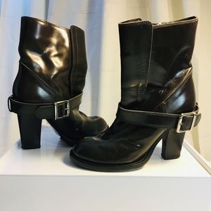 CHLOÉ Leather Stacked Heel Boots